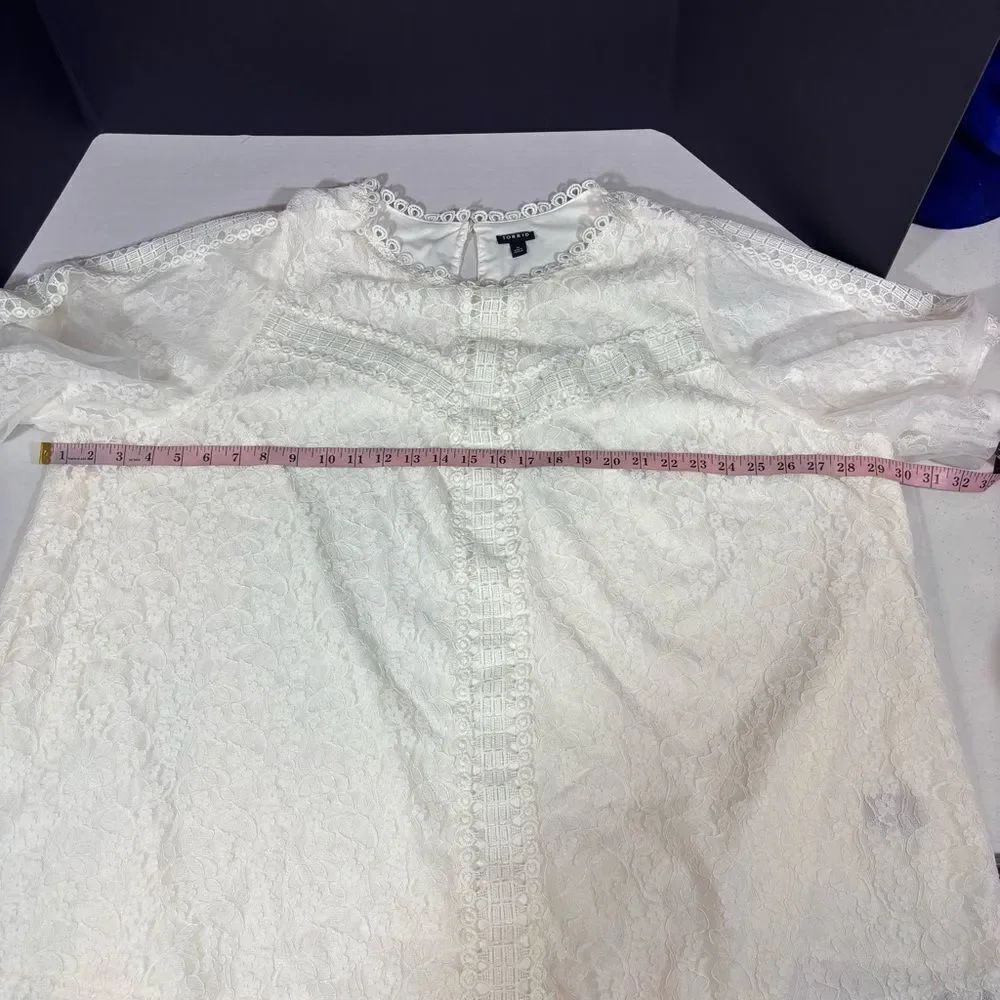 Torrid Lace Puff Short Sleeve Blouse Cloud Dancer Size 4/4X 26 - Picture 6 of 15